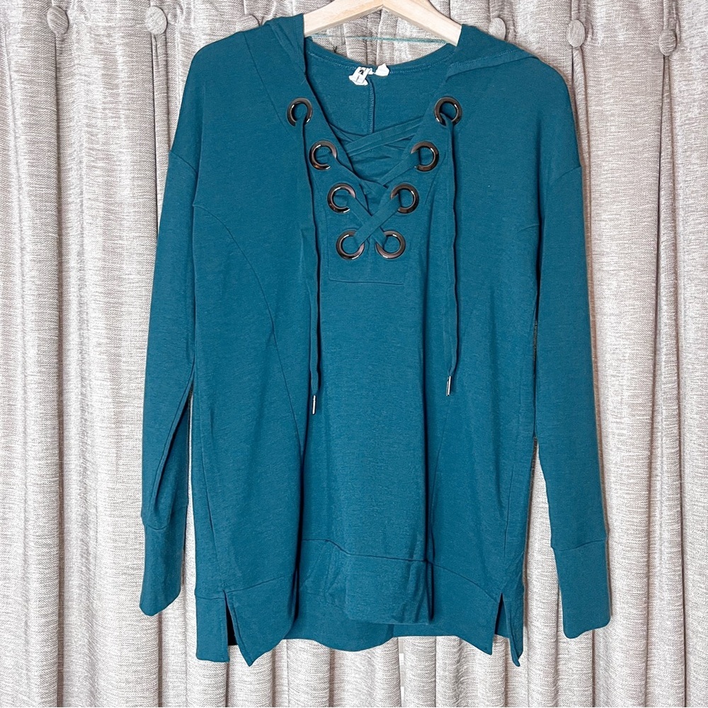 Cable & Gauge Green Grommet Lace-Up Long Sleeve Hooded Top Size Small